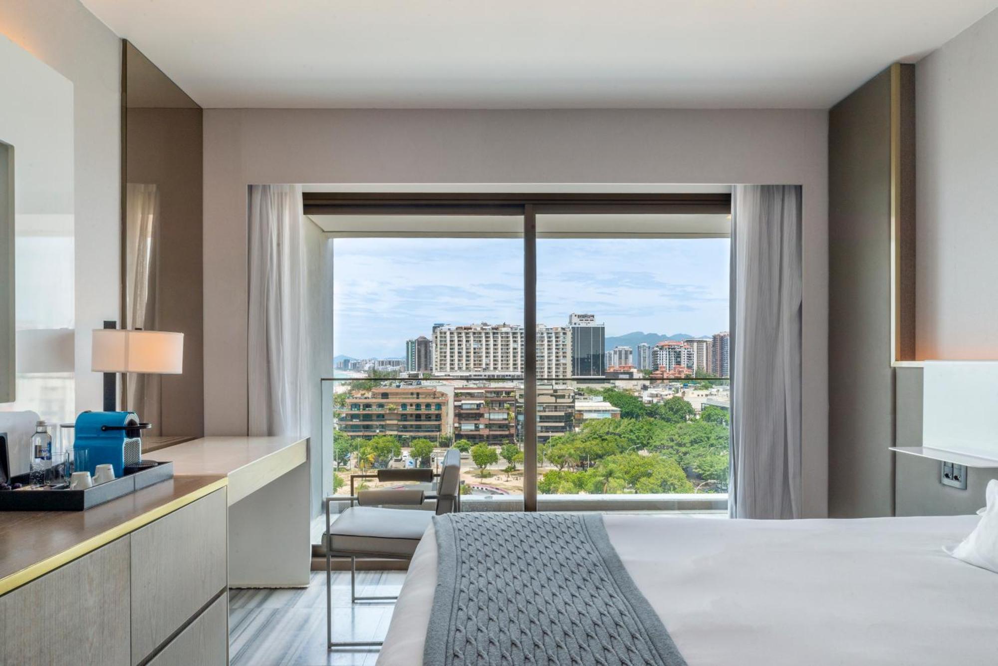 Lifestyle Laghetto Collection Otel Rio de Janeiro Dış mekan fotoğraf A guest room at the Westin The Royal