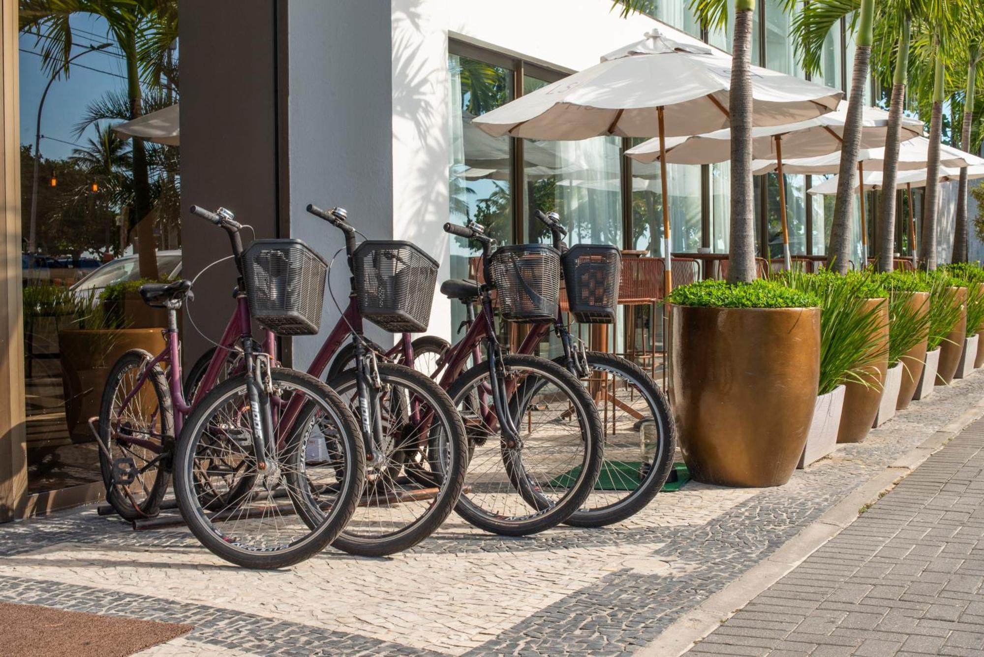 Lifestyle Laghetto Collection Otel Rio de Janeiro Dış mekan fotoğraf Bicycles at the Four Seasons Hotel, Miami