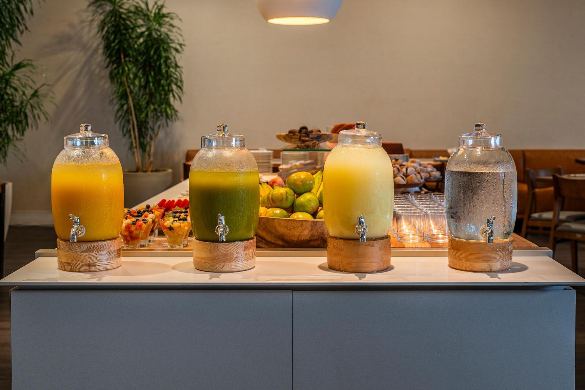 Lifestyle Laghetto Collection Otel Rio de Janeiro Dış mekan fotoğraf Juice bar
