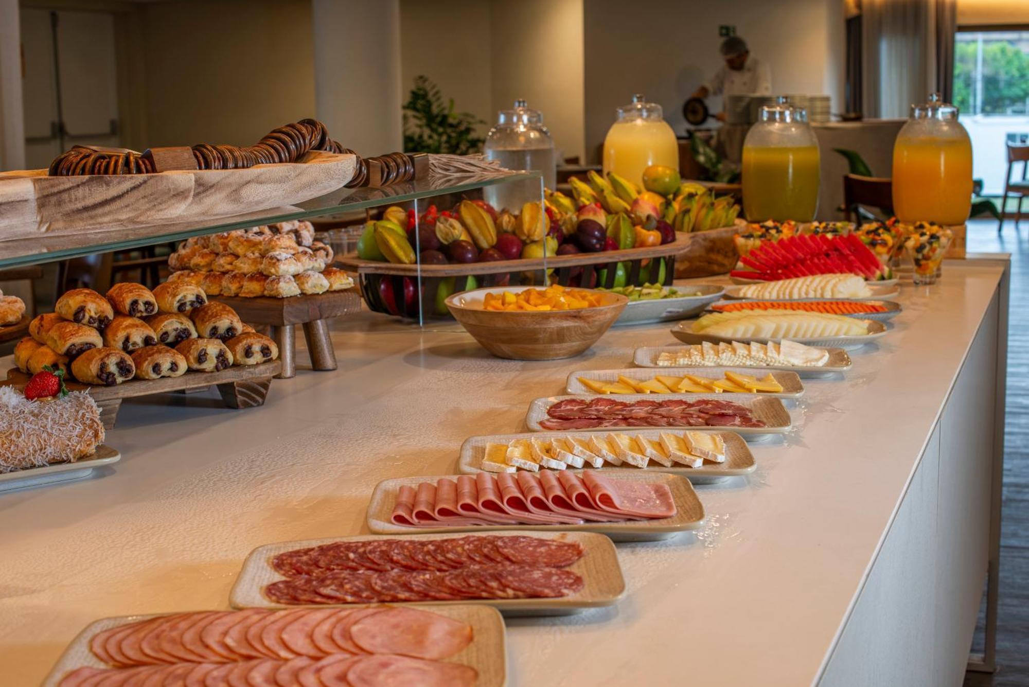 Lifestyle Laghetto Collection Otel Rio de Janeiro Dış mekan fotoğraf A buffet