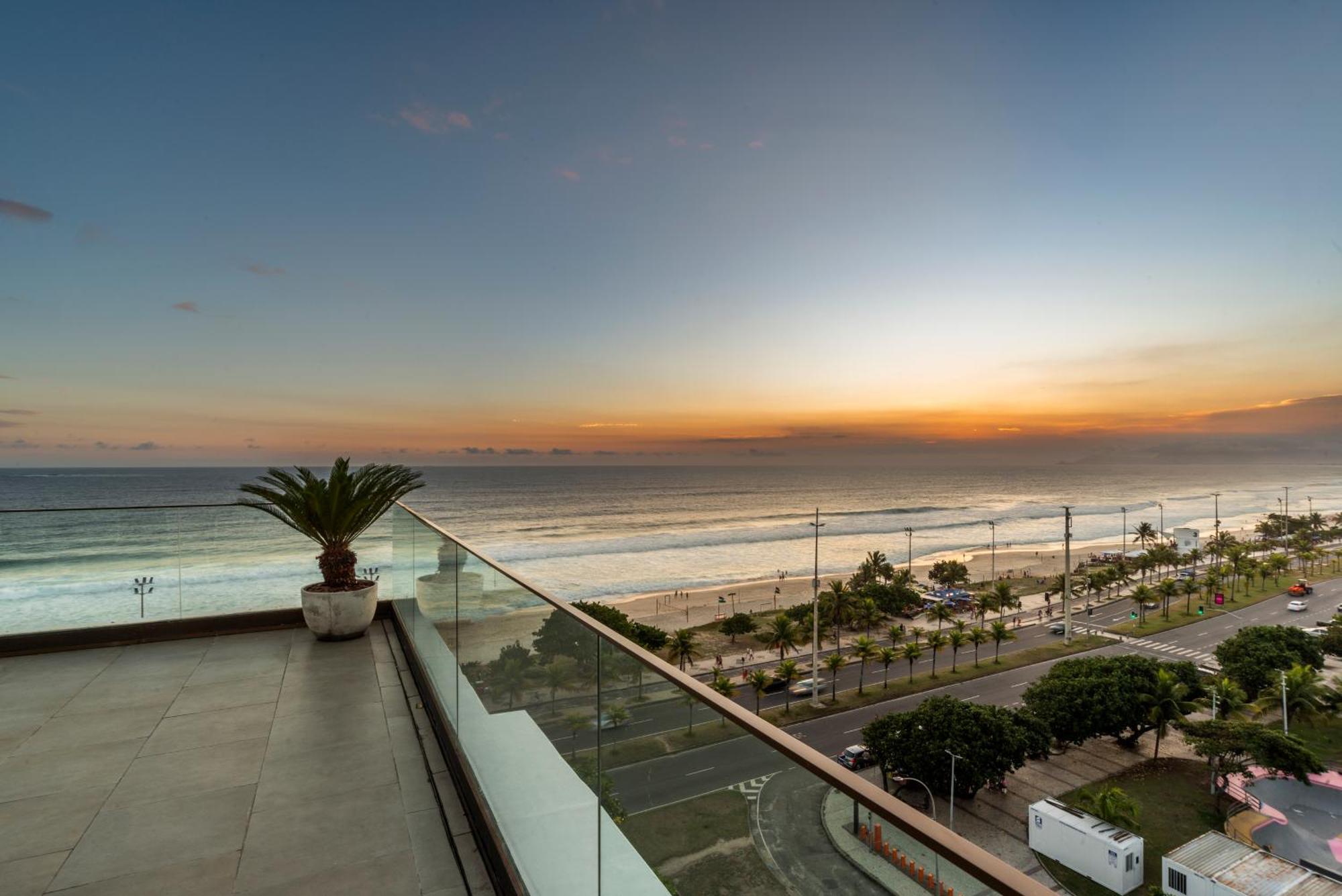 Lifestyle Laghetto Collection Otel Rio de Janeiro Dış mekan fotoğraf Sunset at the beach of Pimentel